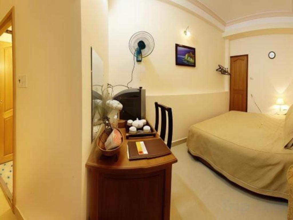 Gold Night Hotel Đà Lạt Exterior foto
