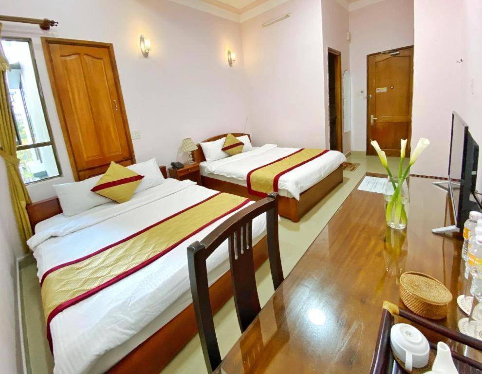 Gold Night Hotel Đà Lạt Exterior foto
