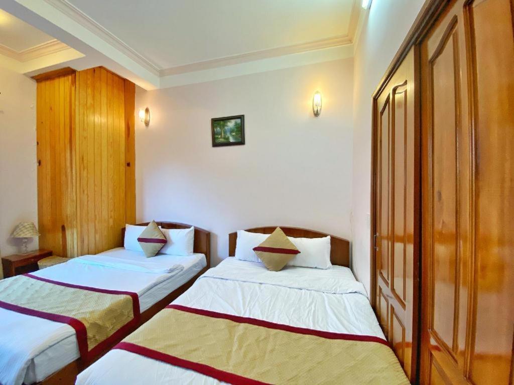 Gold Night Hotel Đà Lạt Exterior foto